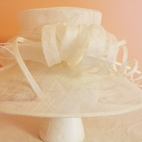 Women\'s hand-made dress hats
